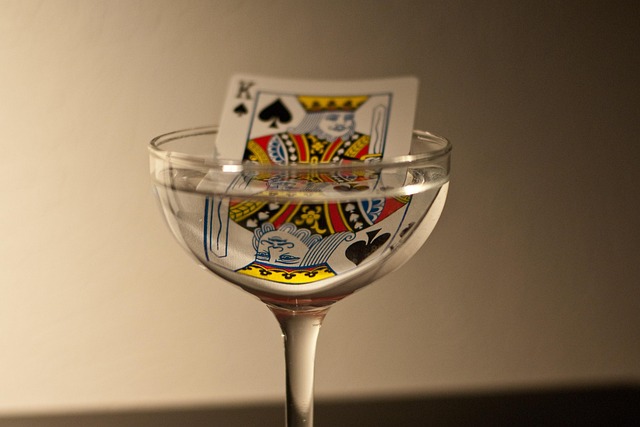 Live casino: Derfor bliver det mere populært end traditionelle bordspil